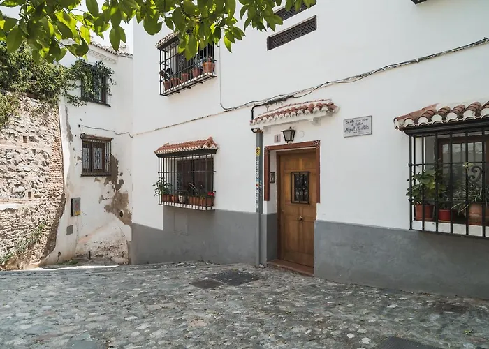 Tuguest Cobertizo Duplex Apartment